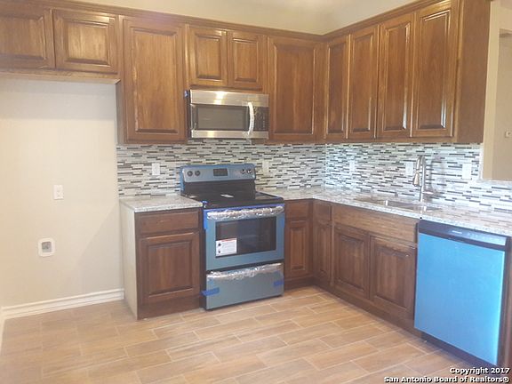 4th image of 5343 Chestnut View Dr