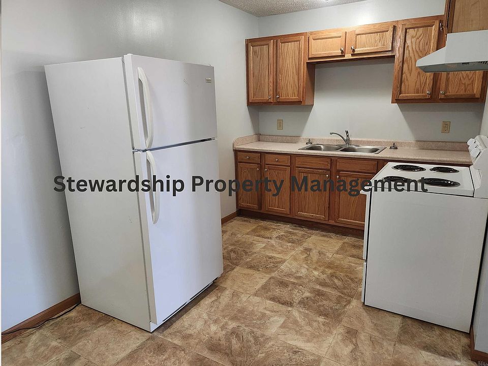 7253 Hills & Dales, Massillon 7253 Hills And Dales Rd NW Massillon OH