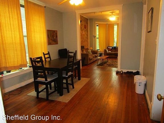 3rd image of 814 W Newport Ave #1