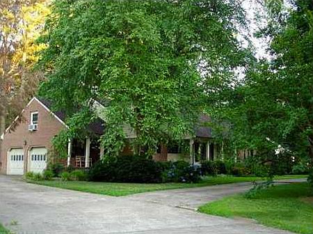 2nd image of 4336 Lynnville Cres