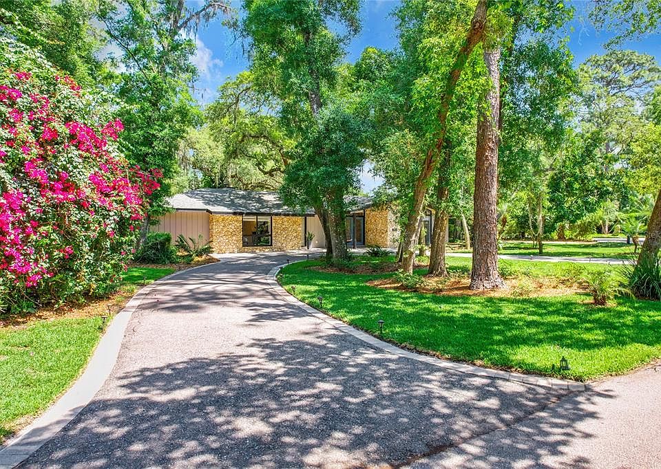 1st image of 205 Jasmine Ln