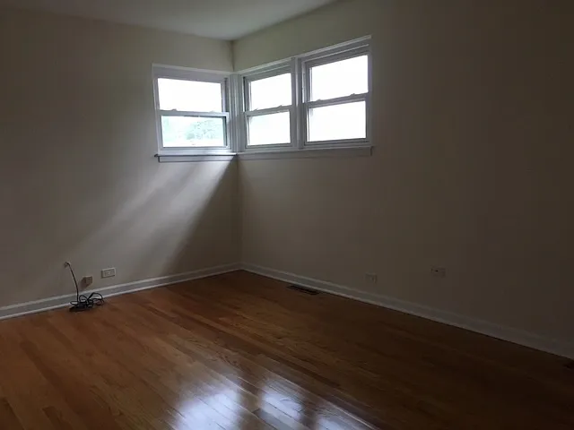 3 bed, 1358 sqft, $3,000 — Photo 4