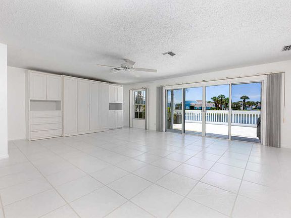 5th image of 1112 Ocean Dunes Cir