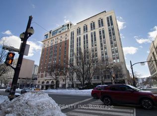 112 King St E #911, Hamilton, ON