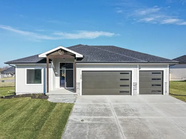 1706 N 162nd Cir, Basehor, KS 66007