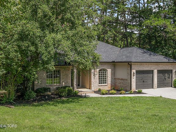 4th image of 433 Tanasi Way