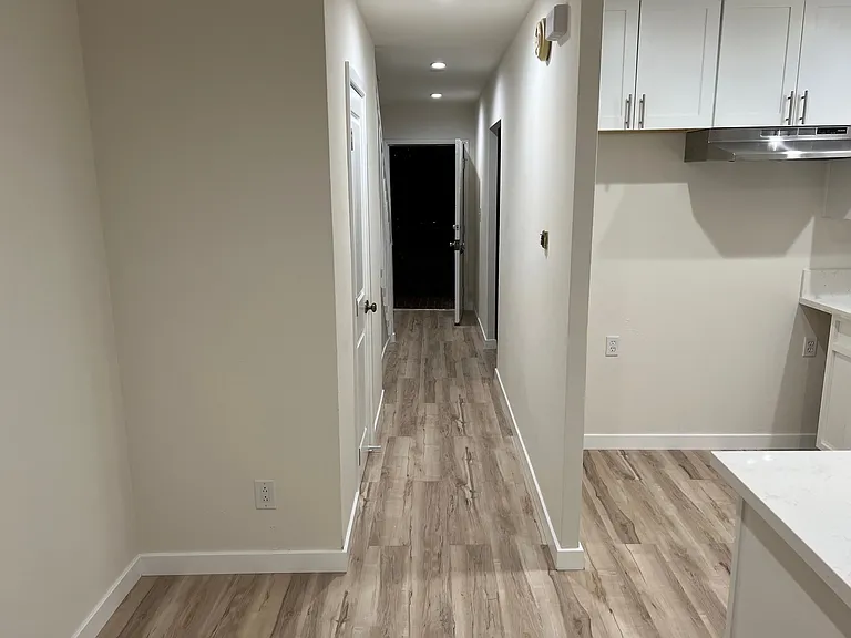 4516 Bond St — Photo 5