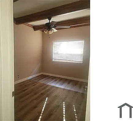 963 N Harvard Blvd — Photo 4