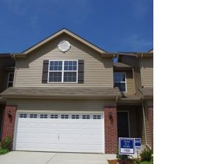 858 Harbor Woods Dr, Fairview Heights, IL 62208