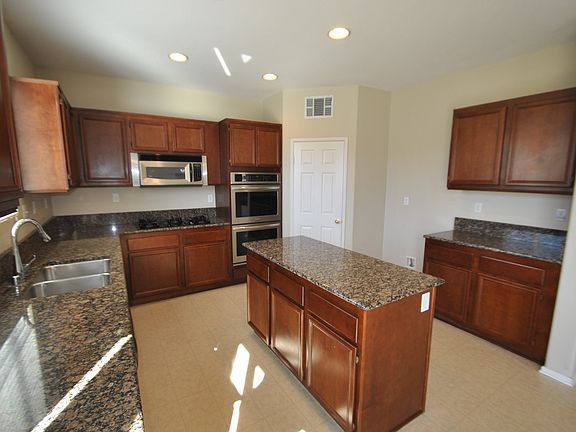 2nd image of 33679 Sundrop Ave