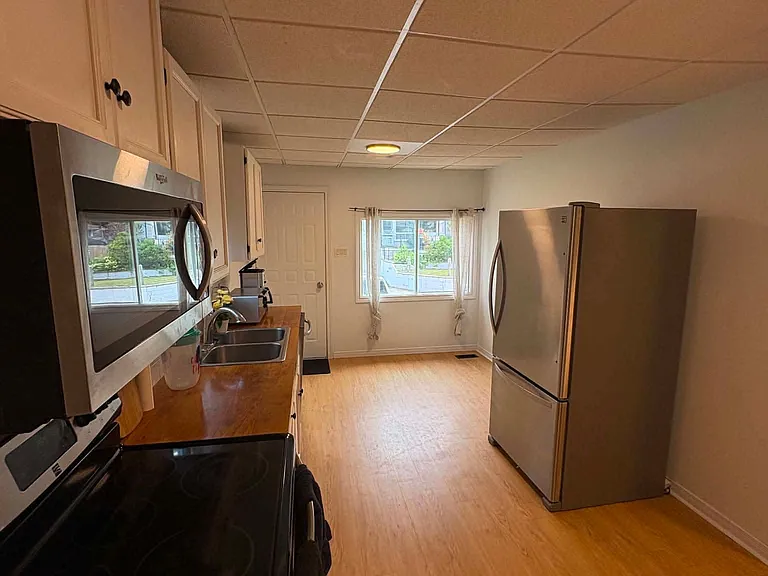 240 Shore Ln — Photo 5