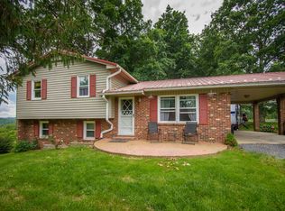 1865 Oak Grove Rd, Woodlawn, VA 24381