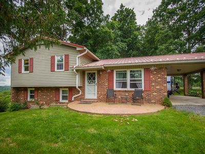 1865 Oak Grove Rd, Woodlawn, VA, 24381