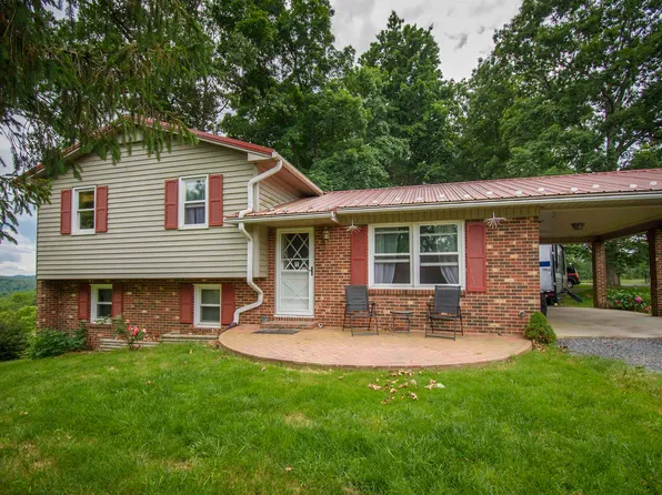 1865 Oak Grove Rd, Woodlawn, VA 24381
