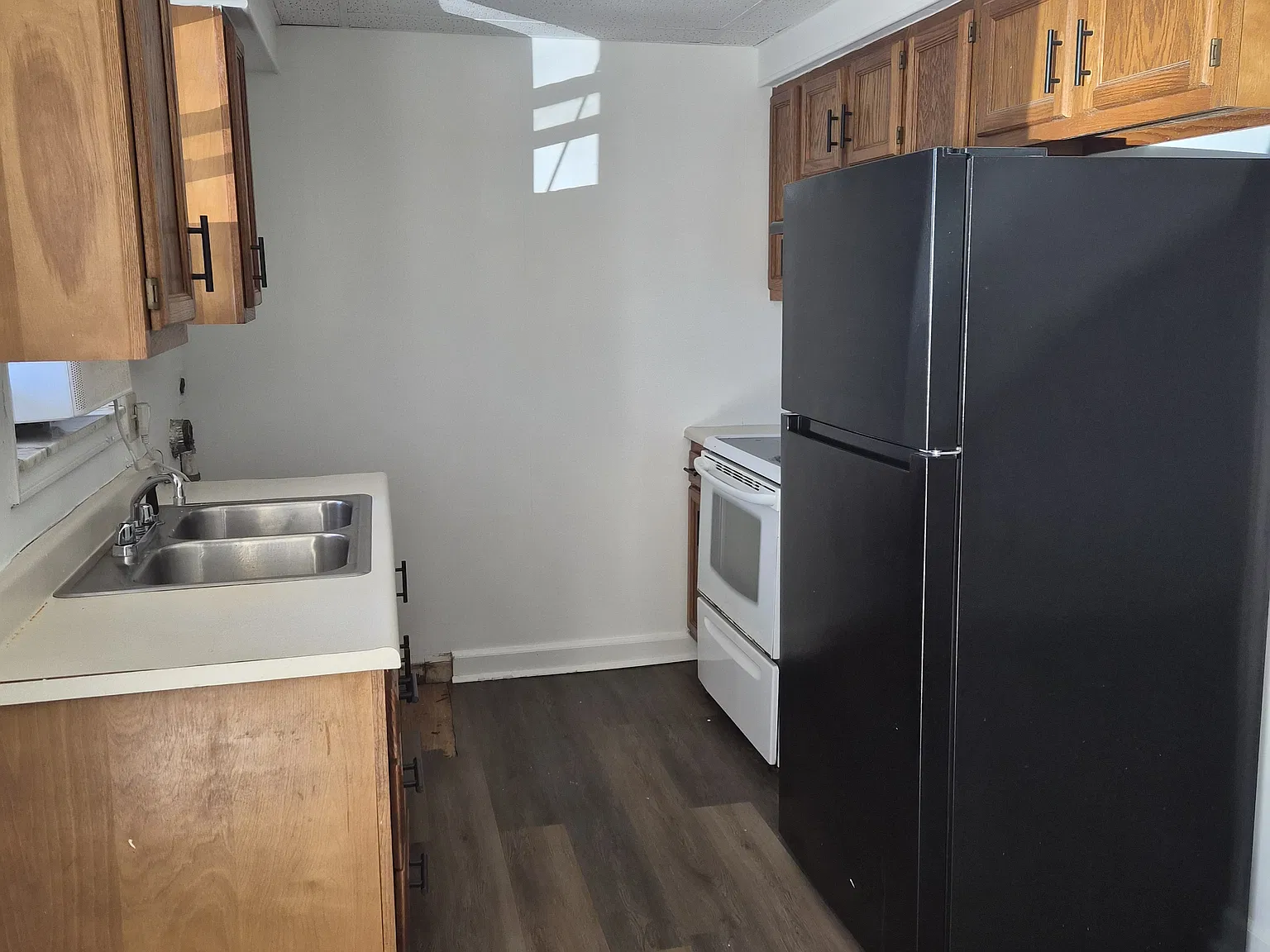 1 bed, $749 — Photo 2