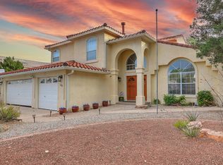 266 Nicklaus Dr SE, Rio Rancho, NM 87124