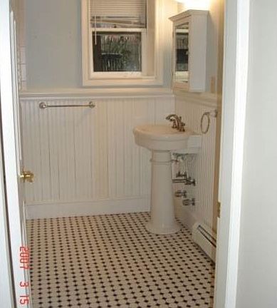 3rd image of 71 Sussex St #1