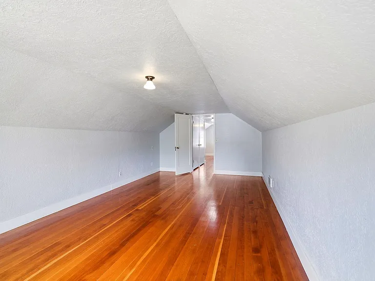 7245 N Newell Ave — Photo 20