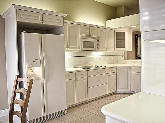 3rd image of 2345 Hidden Lake Dr #4107