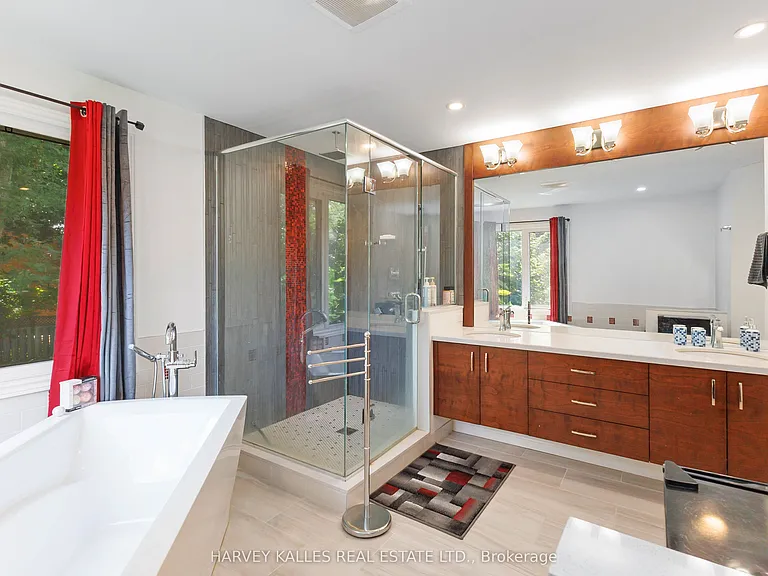 223 Sunnyside Dr — Photo 32