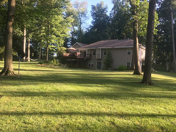 2nd image of 2620 Winona Dr