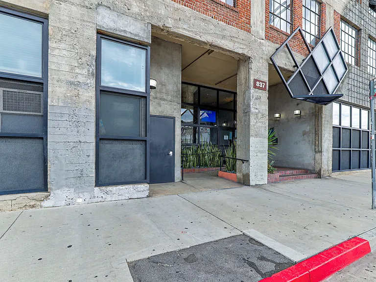 Binford Lofts — Photo 26
