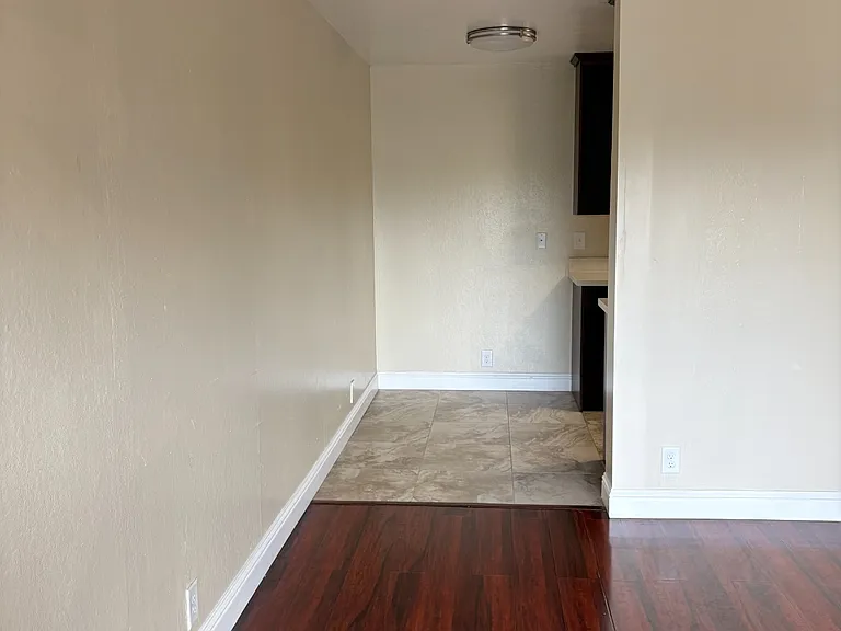 2431 Ellsworth St — Photo 39