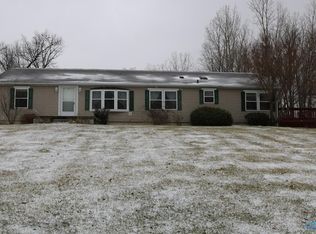 5779 County Road V, Liberty Center, OH 43532