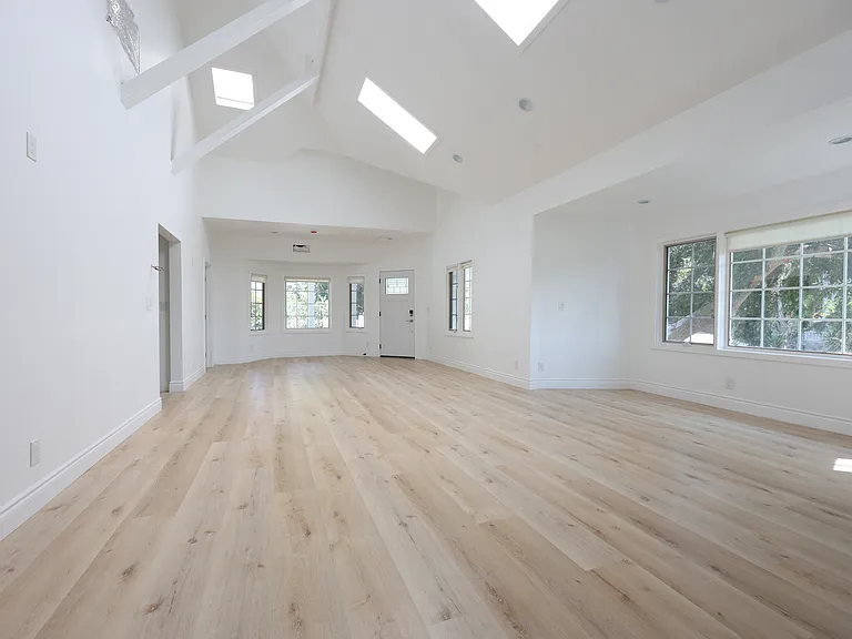 1401 Waterloo St #1 — Photo 7