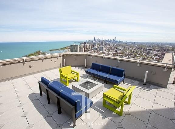5th image of 3660 N Lake Shore Dr #36602606