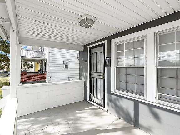 4th image of 3172-3176 E 5th Ave #3172