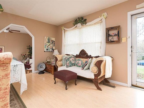 2nd image of 7717 Queensbury Dr