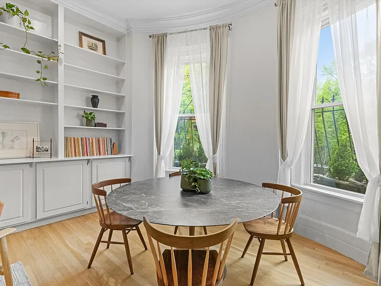 76 Waltham St #2 — Photo 5