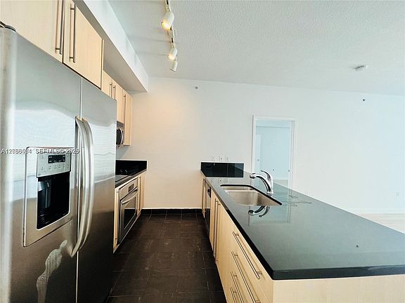 4th image of 79 SW 12th St APT 2310