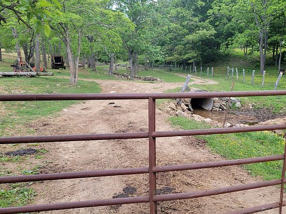 3rd image of 8-A-13 Mountain Music Ln