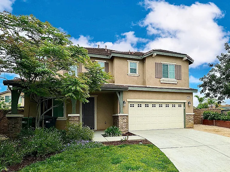 14810 Shelburne Ct — Photo 2