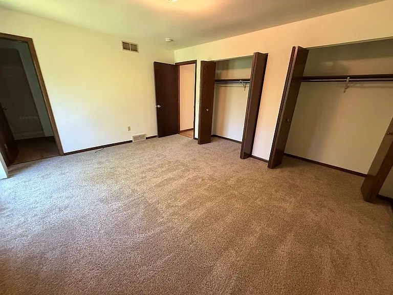 5106 Raymond Rd — Photo 17