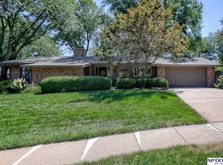 6401 Meeker Cir, Lincoln, NE 68506