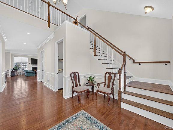3rd image of 13 Tompkins Lane