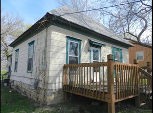 241 Springdale Ave, Bonner Springs, KS 66012