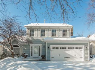 880 Winterberry Ct, Woodbury, MN 55125