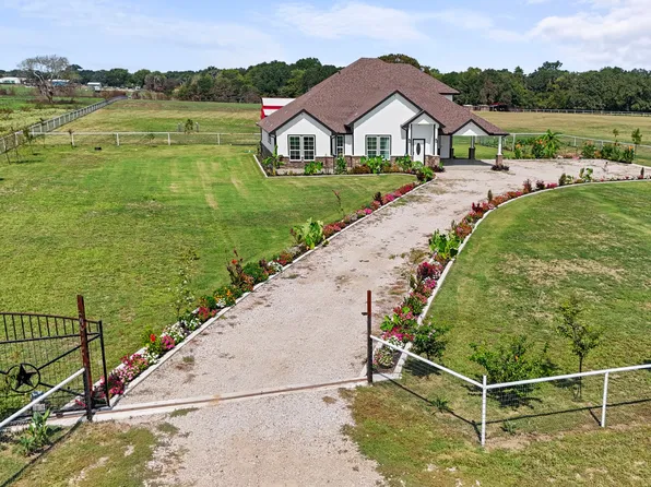 233 Private Road 7786, Wills Pt, TX 75169