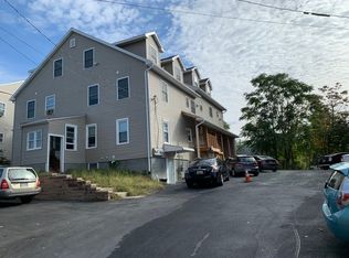 2152 12th St, Troy, NY 12180