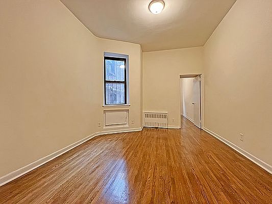 1st image of 437 W 48th St APT B