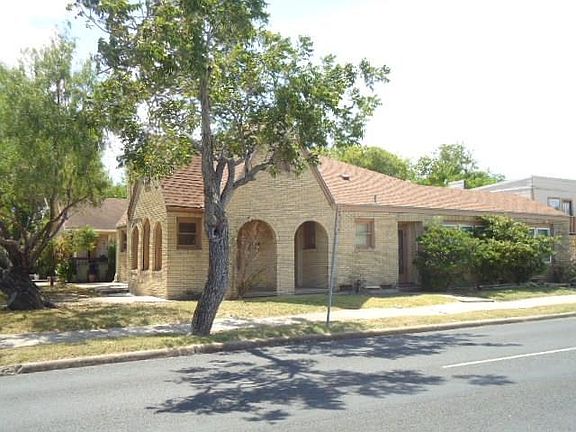2nd image of 2713 Santa Fe St