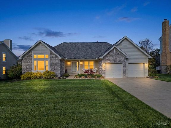 2nd image of 8169 Lakevalley Dr