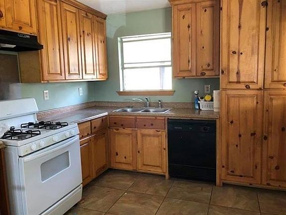 2nd image of 5228 Evans Dr