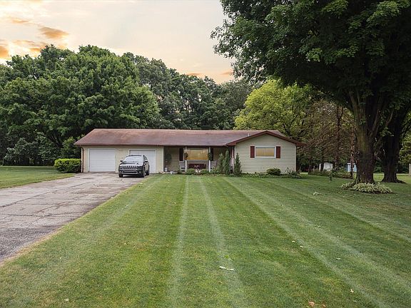 2nd image of 71137 Brande Creek Dr