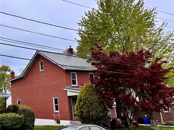 414 S 6th St, Emmaus, PA 18049