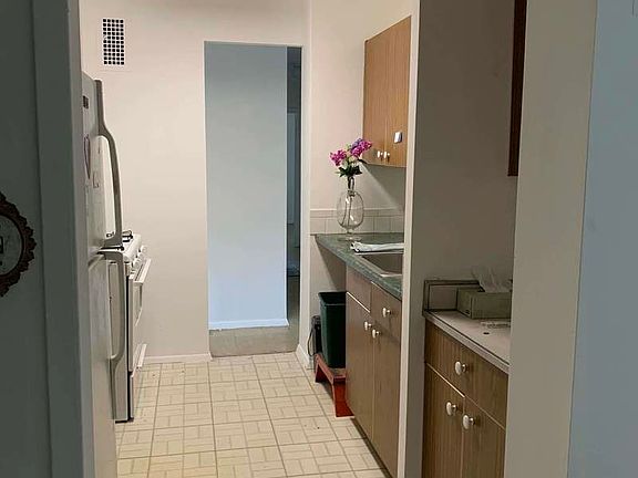 4th image of 90 Beekman St APT 4D